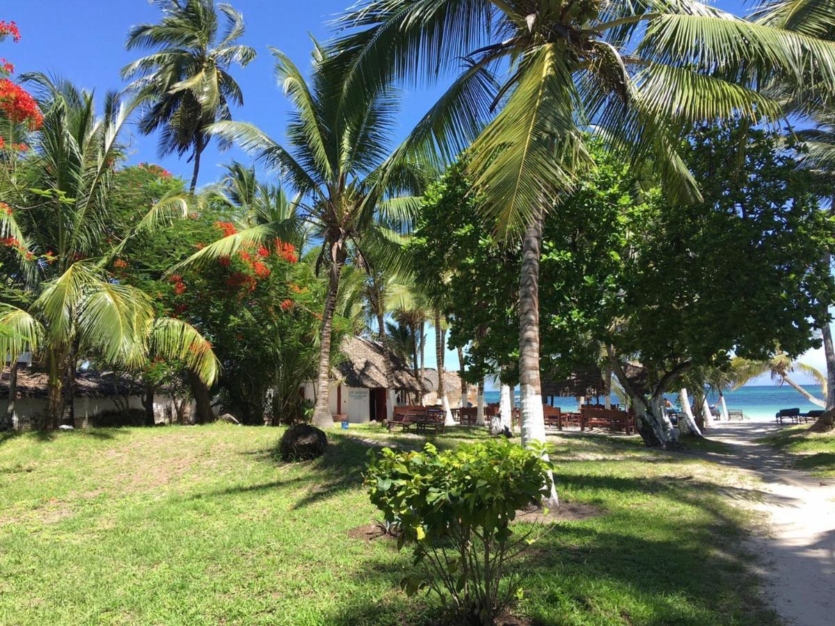 Coconut Village Beach Resort Diani Beach Exterior photo